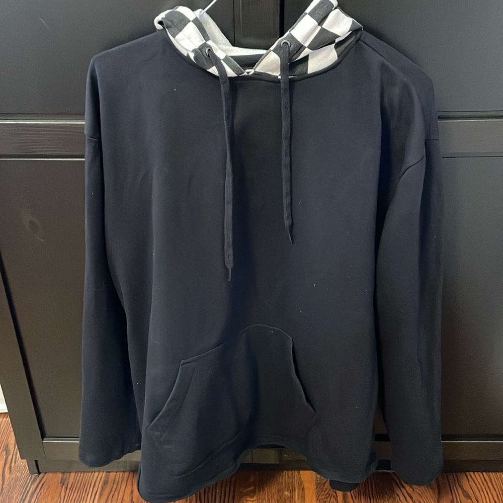 Mens Public Opinion brand hoody size L. Black with checked white/black hood.